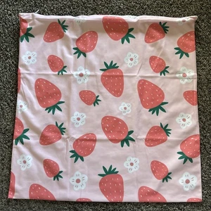 Strawberry Pillow Covers 20x20 Set of 2 Pink Red Decorative - Picture 1 of 10