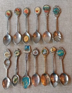 Lot of vintage Australian silver plated souvenir spoons 13 various Aussie spoons - Picture 1 of 8