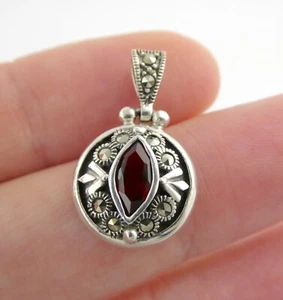 Sterling Silver Garnet and Marcasite Pendant 925 3.3g .75 Inch Length - Picture 1 of 13