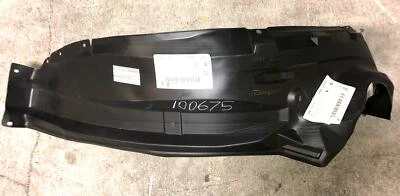 Forro de guardabarros genuino Nissan 63843-CA000 Murano 2003-07 TOTALMENTE NUEVO Foto 1 de 3