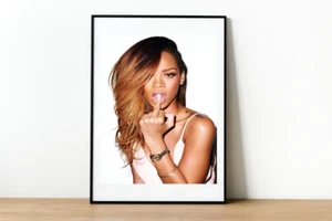 Rihanna-Celebrity Shooting Middle Finger-Flipping Bird-968 - Picture 1 of 5