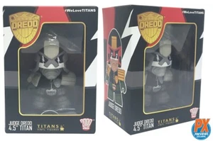 2000AD Titans Judge Dredd PX Exclusive Vinyl Figue Black And White Version - Picture 1 of 2