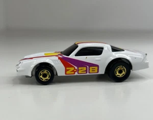HOT WHEELS 1982 CAMARO Z28 WITH MISSPELLED CAMARO ON BASE / Great Cond ! - Picture 1 of 6