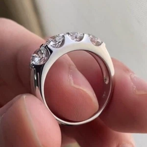 1 Ctw Rund geschnitten Moissanit Vier Stein Lünette Verlobungsring 14K Weiß Vergoldet - Bild 1 von 21