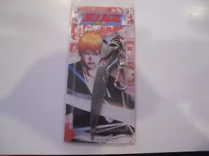 Vintage Bleach Anime Figurine Keychain CLIP RARE SWORD & MASK SB - Picture 1 of 4