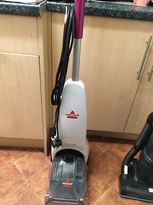 Capet cleaner - Image 1 of 2