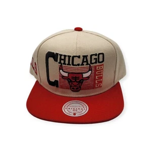 Mitchell & Ness Chicago Bulls Speed Zone Off White/Red Adjustable Snapback Hat - Picture 1 of 7