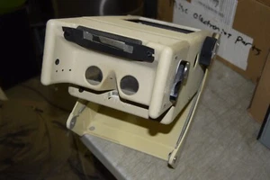 Titmus 2S Vision Tester DMV Style mit Glasplättchen und Gehäuse **braucht neues Leuchtmittel* - Bild 1 von 6