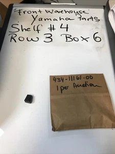 1 Yamaha ABSORBER 434-11161-00-00 OEM NWOB - Picture 1 of 5