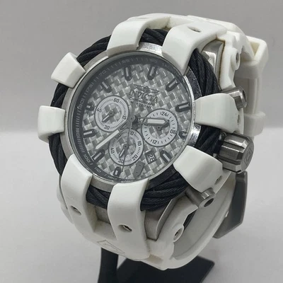 Reloj deportivo para hombre Invicta 23857 Bolt correa de silicona blanca esfera plateada batería nueva Foto 1 de 4