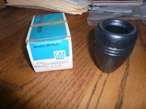 1980 - 83 Buick Chevy Olds Pont Transmission Shifter Knob NOS 14005901 - Picture 1 of 3