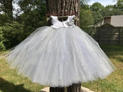 Vestido hecho a mano de vacaciones o especialidad talla 4-6 Foto 1 de 4