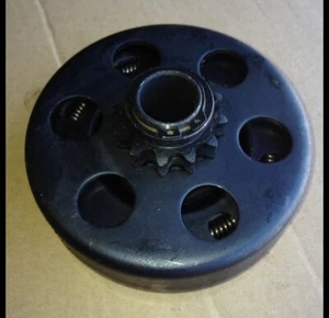 5/8" shaft Go Kart Clutches #35 or #40/41 chain $15,00 - Picture 1 of 2