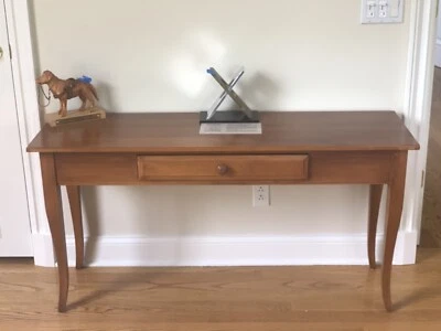 Mesa consola vintage de madera con cajón individual Ethan Allen Foto 1 de 4