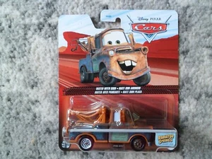 Disney Pixar Cars - Mater with Sign Radiator Springs Racing Team - NEW 2024 1:55 - Picture 1 of 2