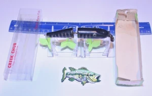 Vintage Creek Jointed Pikie in Black Scale Chub 2633 W - Picture 1 of 8