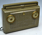 Vintage 1950's RCA Victor 7-BX-6J Portable Tube Radio