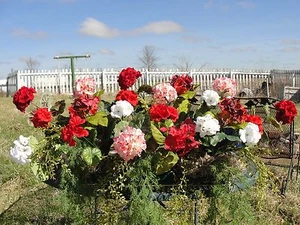 Muttertag passt in 36" Fenster Box Seide Geranien Kombination Blumengesteck - Bild 1 von 1