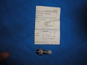 NEW IN BOX CUTLER HAMMER E57-SAL-12T111ED INDUCTIVE12MM TUBULAR PROXIMITY SENSOR - Picture 1 of 3