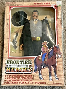 Wyatt Earp 1993 Modellino Vintage Frontier Heroes 12" Posable #93107 Azione Nuovo - Foto 1 di 13