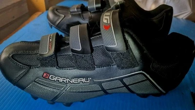 ZAPATOS de ciclismo Louis Garneau Comp negros grises para hombre talla 9,5/43 con tacos Foto 1 de 4