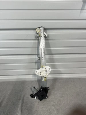 HONDA CR-V 17 18 19 20 21 22 REAR DRIVER DOOR WINDOW REGULATOR MOTOR OEM - Image 1 of 4