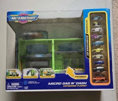 New Micro Machines Series 3 Micro Gas N’ Dash Expanding Playset 2021 GM Jaguar - Image 1 of 4