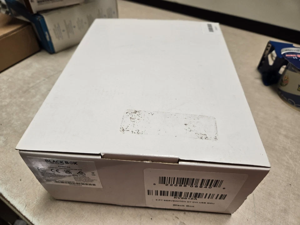 BLACK BOX KV9612A DESKTOP KVM SWITCH NOB - Image 1 of 4
