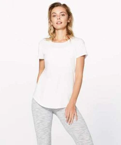NEU LULULEMON LOVE CREW III * SUPER WEICH WEISS GRÖSSE 12 ODER 14 ** ONLINE AUSVERKAUFT** - Bild 1 von 2