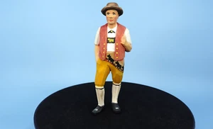 Figura masculina de madera tallada suiza Huggler Wyss 5 1/4 pulgadas - Imagen 1 de 6