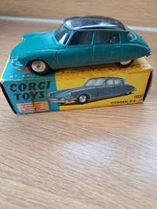 CORGI 210 CITROEN D.S.19 BOXED CAR - Picture 1 of 6