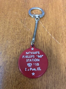 VTG PHILLIPS 66 STATION GAS & OIL ADVERTISING KEYCHAIN OLD PHONE 110 DE PUE IL - Picture 1 of 4