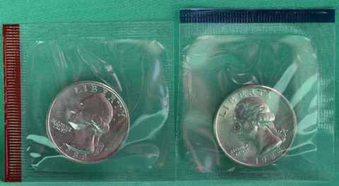 1988 P & D Washington Quarter TWO Coins from US Mint Uncirculated Set BU Cello Cover