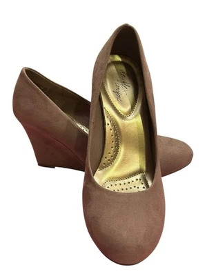 Dexflex Comfort Faux Suede Wedge Heeled Pumps Women’s Sz 7.5W Brown Heels Shoes - Image 1 of 4