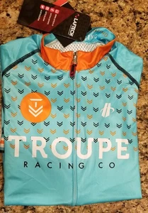 Neu mit Etikett Herren Hincapie Velocity Trikot, Custom Troupe Racing, Gr. M, kostet $ 130 - Bild 1 von 14