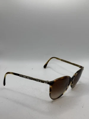 Gafas de sol CHANEL, BC17612730, hechas en Italia, marco de metal con joyas Foto 1 de 4