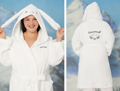 Bata con capucha Sanrio HeLLO KiTTY x FoReVeR 21 blanca orejas cinnamoroll para mujer 2X NUEVA Foto 1 de 4