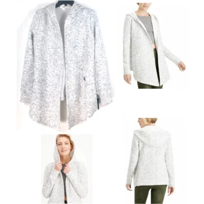 Chaqueta cárdigan envolvente acolchada Ideology para mujer con capucha blanca brillante elige la talla nueva Foto 1 de 4