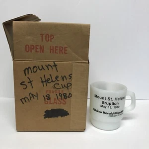 Mount St. Helens Eruption Anchor Hocking Souvenir Mug 1980 Yakima WA NIB - Picture 1 of 7