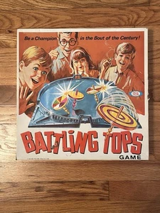VINTAGE 1968 IDEAL TOYS BATTLING TOPS ORIGINAL GAME 4 Pulls 6 Tops 4 Pegs - Picture 1 of 9