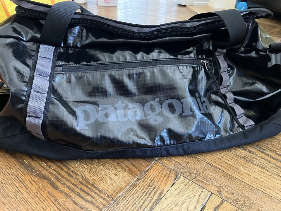 Bolso de Lona PATAGONIA Agujero Negro 90L Negro Gris Raro Descatalogado Usado Brillante Foto 1 de 4