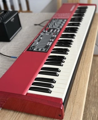 Teclado digital Nord Electro 3 73 teclas Foto 1 de 4