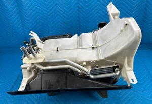 Lexus LX470 Front AC Evaporator Heater Radiator 87150-60671 151k 1998-2002 OEM - Picture 1 of 13