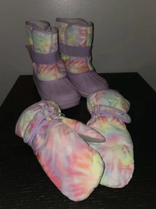 Niñas The Children's Place Tie Dye Botas de Nieve y Mitones Conjunto Talla 11 Invierno Frío - Imagen 1 de 15