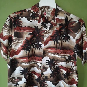 Hilo Hattie The Original Hawaiian Short Sleeved Shirt Size L Brown Beach Scene - Picture 1 of 7