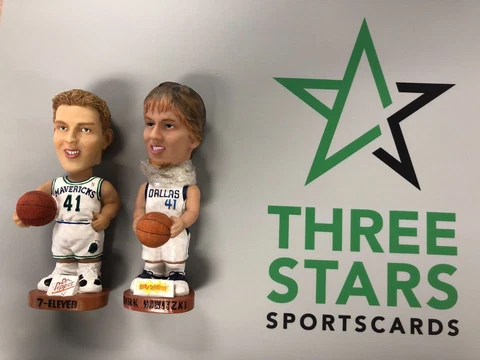 Dirk Nowitzki Bobbleheads (Lot of 2) Dr. Pepper/7-Eleven, Body Solutions Cover