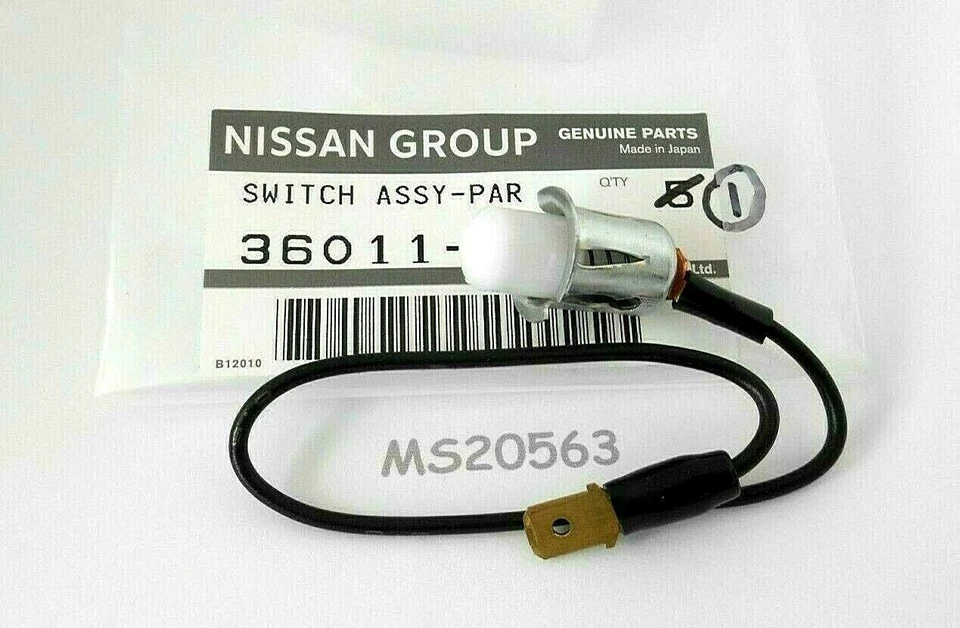 Interruptor de advertencia de luz de freno de mano de estacionamiento genuino Datsun 240Z 1200 (B110) 610 OEM Foto 1 de 1