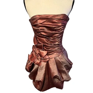 Jessica McClintock Abendkleid schillernd rot trägerlos gefüttert Gr. 4 - Bild 1 von 8