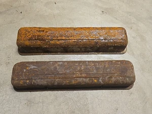 Chevrolet SBC Script Valve Covers 265 283 350          #3 - Picture 1 of 11