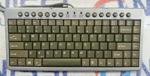 MCK-90 Multimedia USB Mini Keyboard - Picture 1 of 3